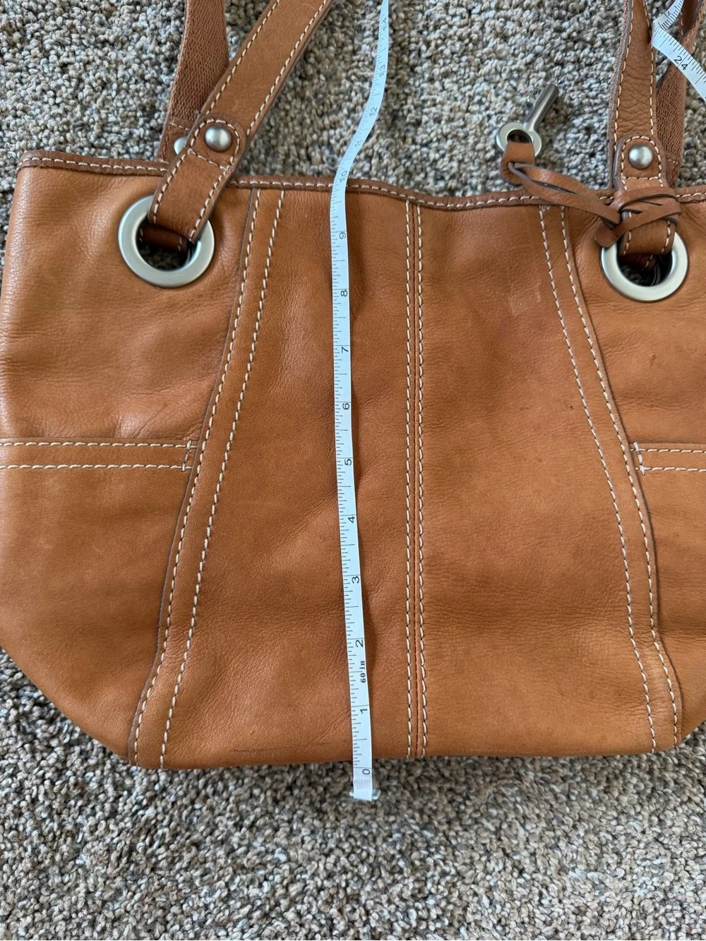 FOSSIL Camel Brown Leather Vintage Hobo Shoulder Tote Bag w Silver Key Accent